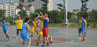 巴西的足球，碩日的籃球