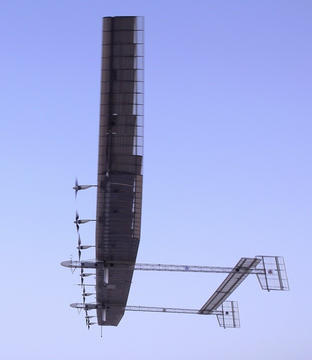 中國(guó)最強(qiáng)軍用太陽能無人機(jī)曝光