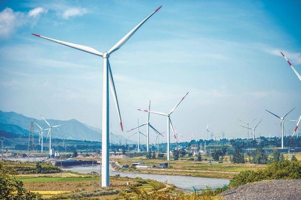 【組圖】風(fēng)電、光伏電站 長(zhǎng)征路上看巨變